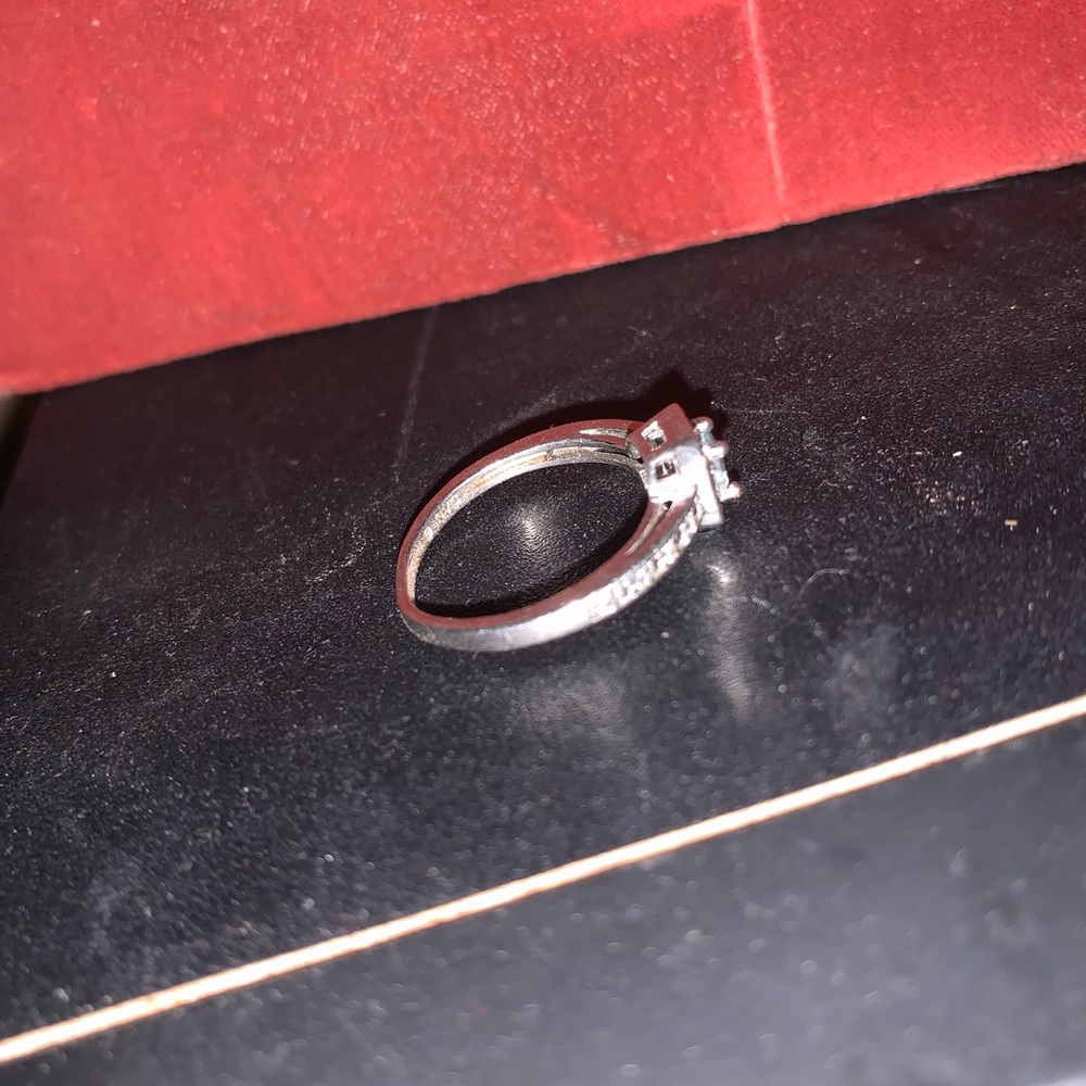 925 NVC size 9 engagement ring NWOT - Picture 10 of 11
